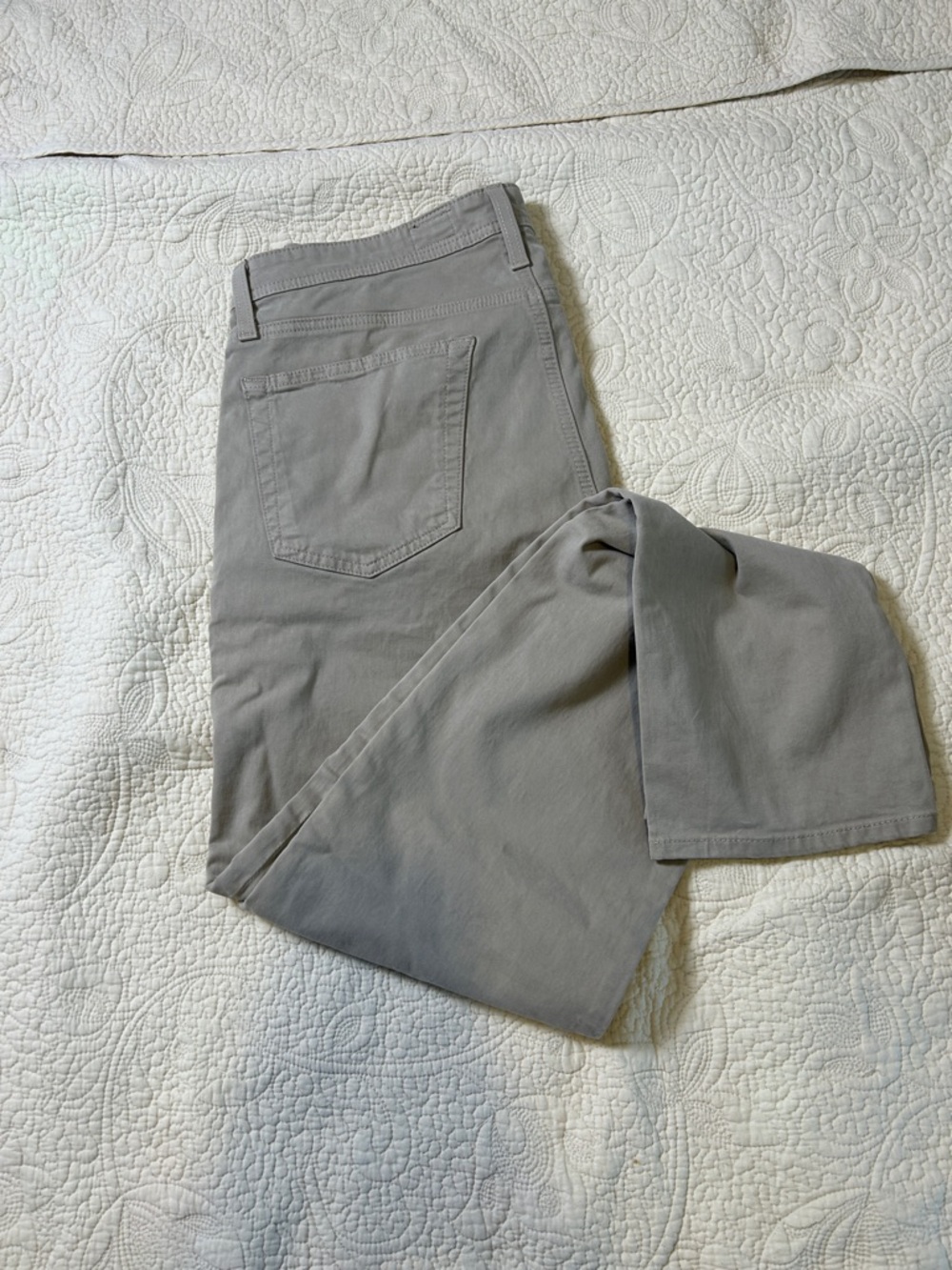 Ag Adriano Goldschmied Men's Chinos in khaki 34x34